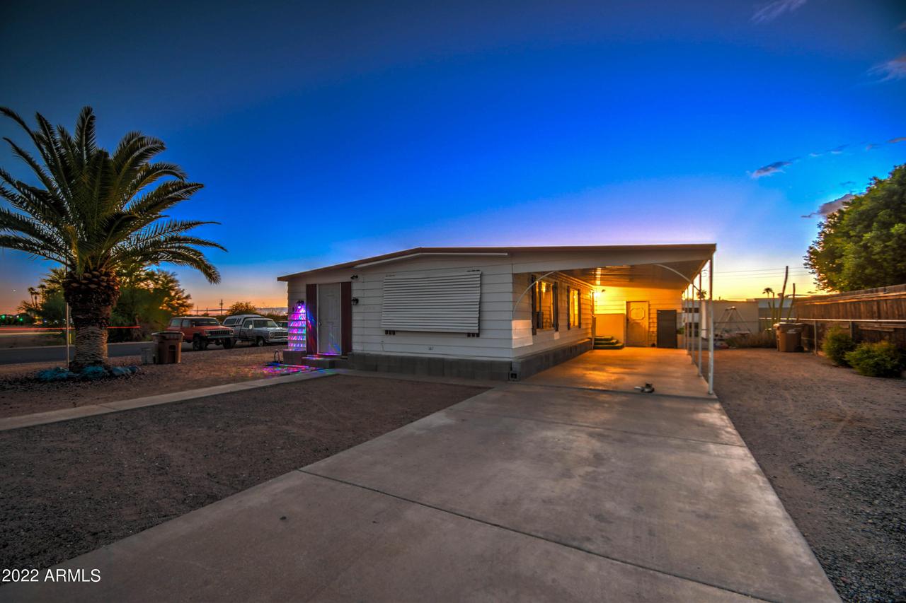 952 S Esperanza Ave., Mesa, AZ 85208