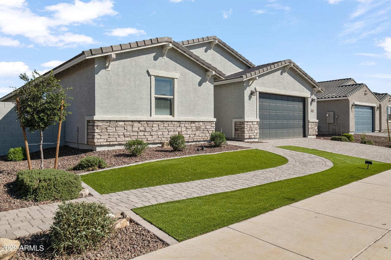 36959 N Camarillo Dr., San Tan Valley, AZ 85140