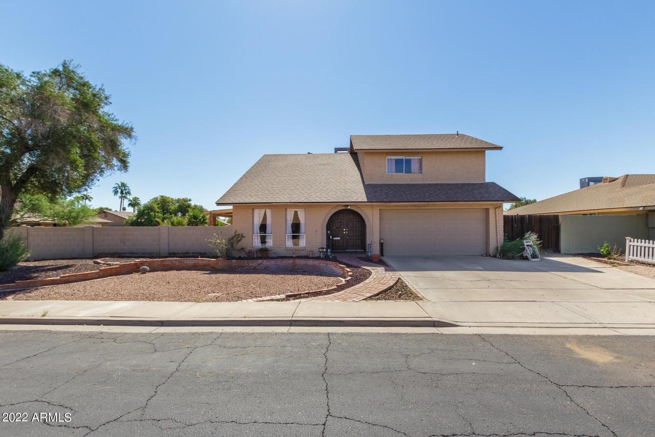 1329 W Laguna Azul Ave., Mesa, AZ 85202