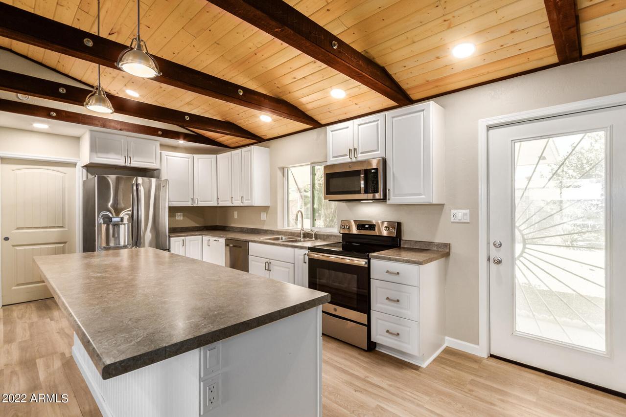 5346 E Dallas St., Mesa, AZ 85205