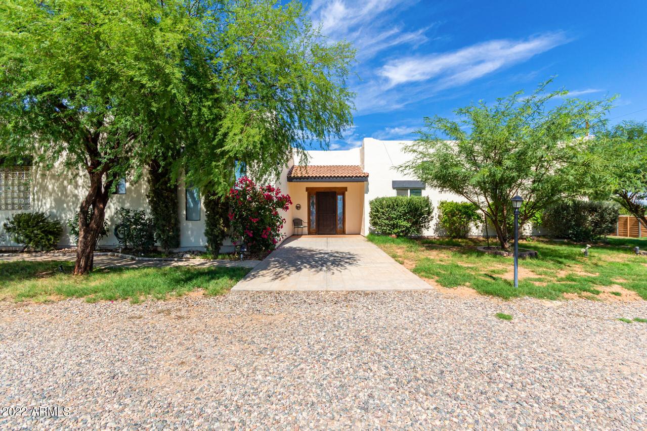 28828 N 225th Ave., Wittmann, AZ 85361
