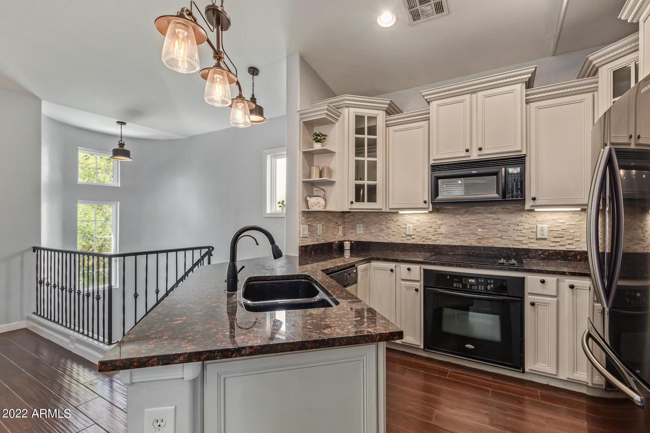 5740 S 21st Pl., Phoenix, AZ 85040