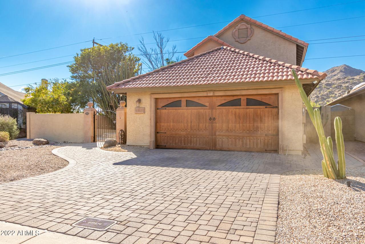 10622 S 40th Pl., Phoenix, AZ 85044