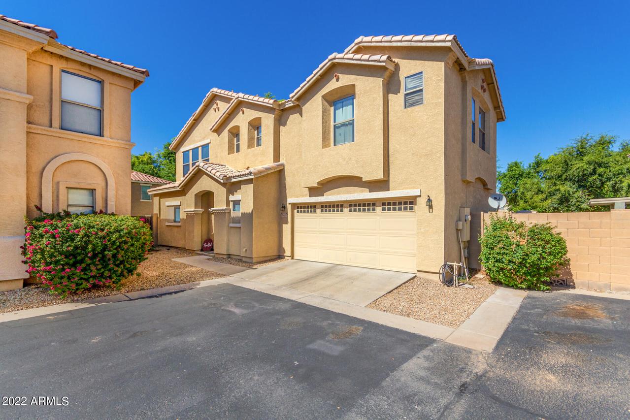 9582 N 82nd Ln., Peoria, AZ 85345