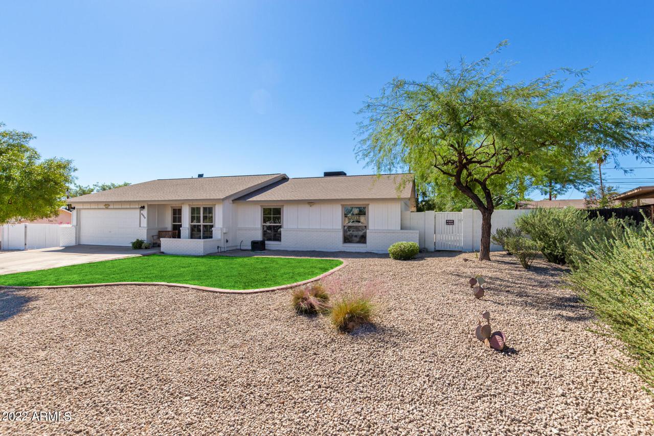 2925 E Voltaire Ave., Phoenix, AZ 85032
