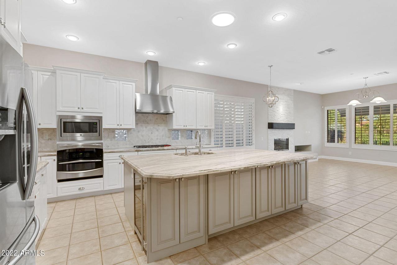 42032 N Emerald Lake Dr., Anthem, AZ 85086