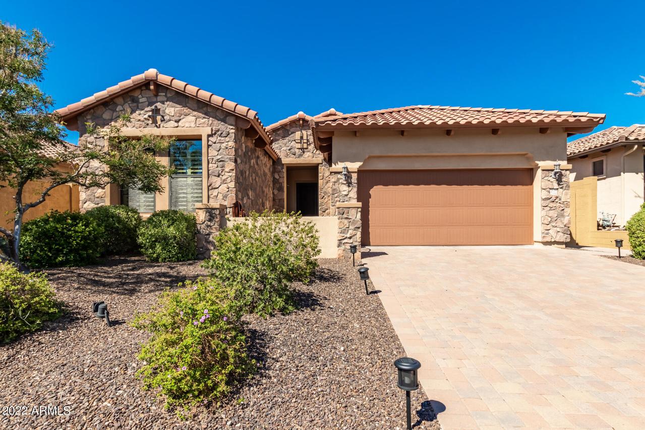 8722 E Jasmine St., Mesa, AZ 85207