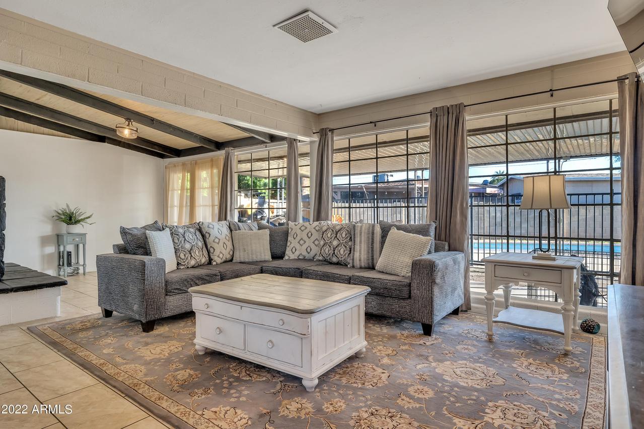 5601 W Camelback Rd., Phoenix, AZ 85031