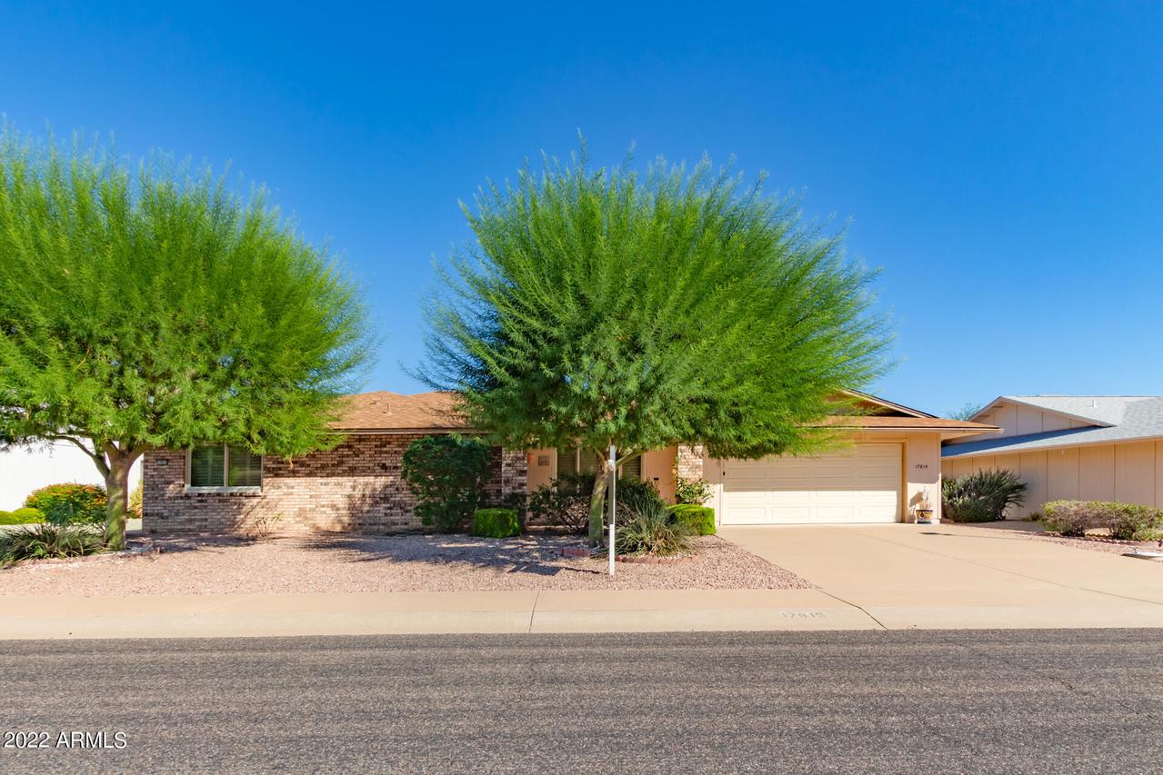 17815 N Foothills Dr., Sun City, AZ 85373