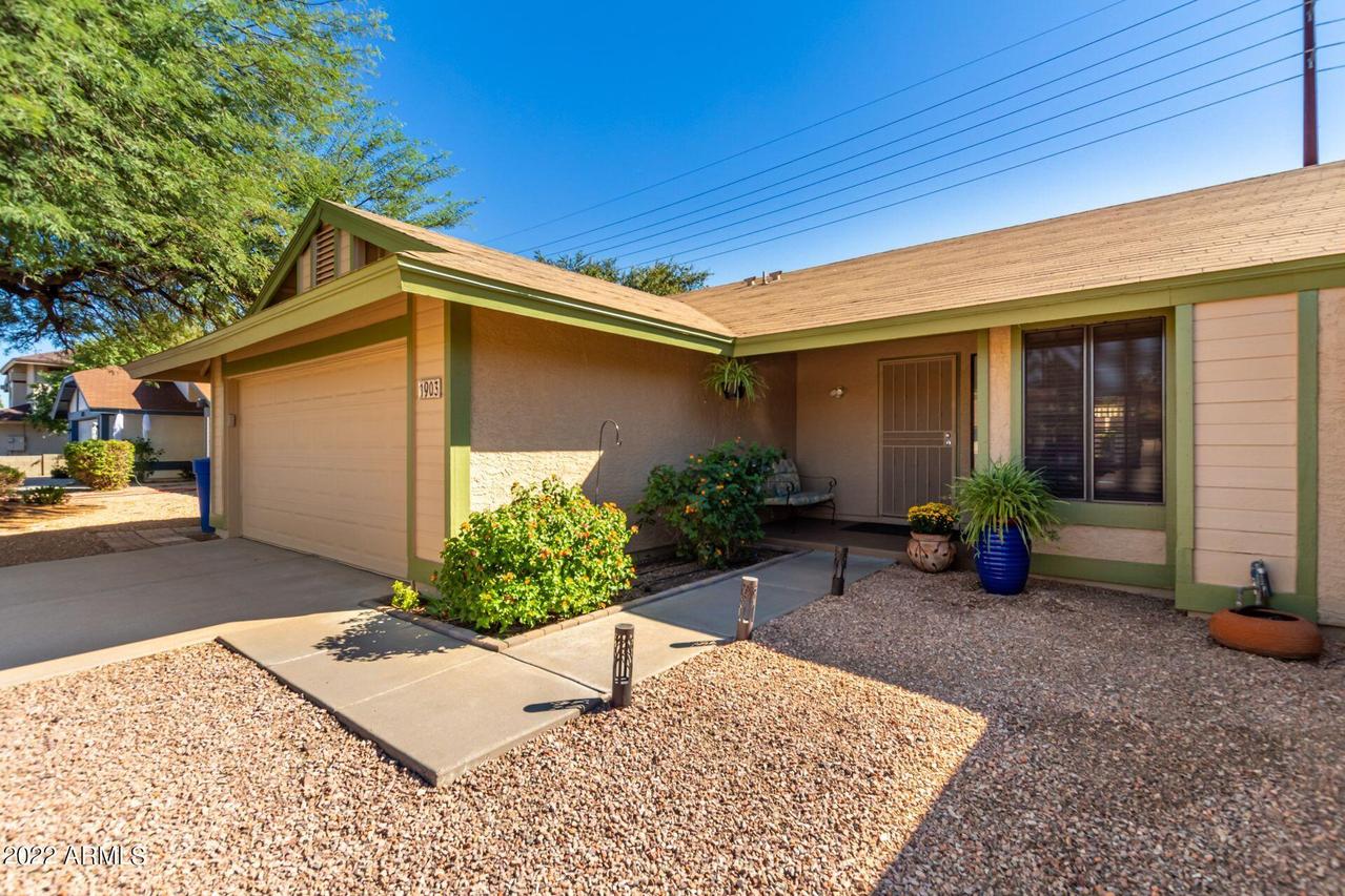 1903 W Manor St., Chandler, AZ 85224