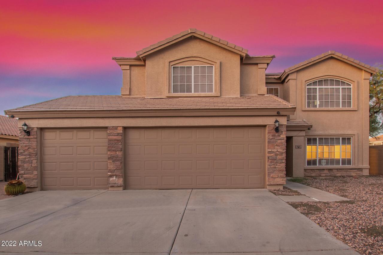 582 E Mayfield Dr., San Tan Valley, AZ 85143