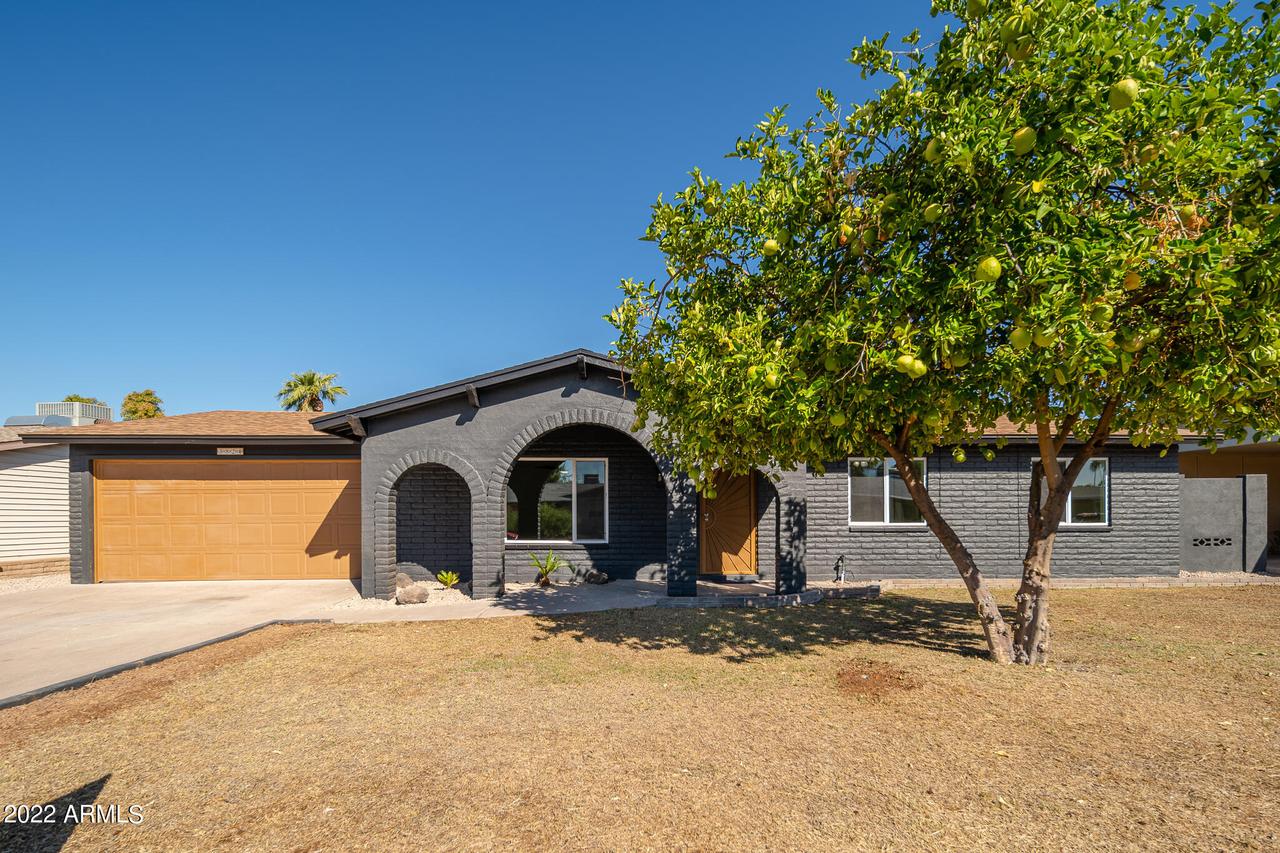 3824 W Carol Ave., Phoenix, AZ 85051