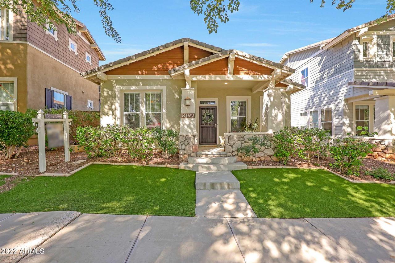 21136 W Prospector Way, Buckeye, AZ 85326