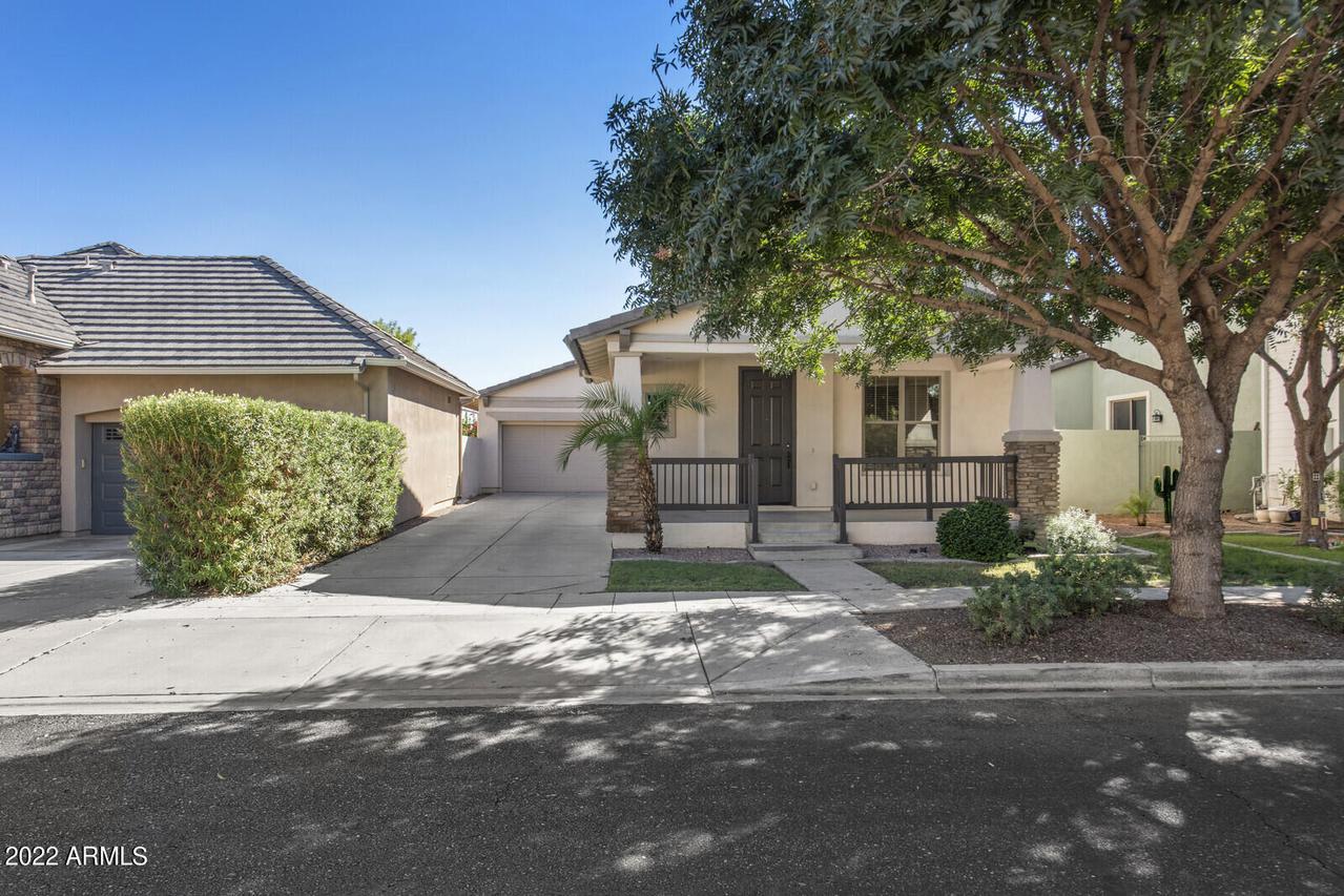 15453 W Dahlia Dr., Surprise, AZ 85379