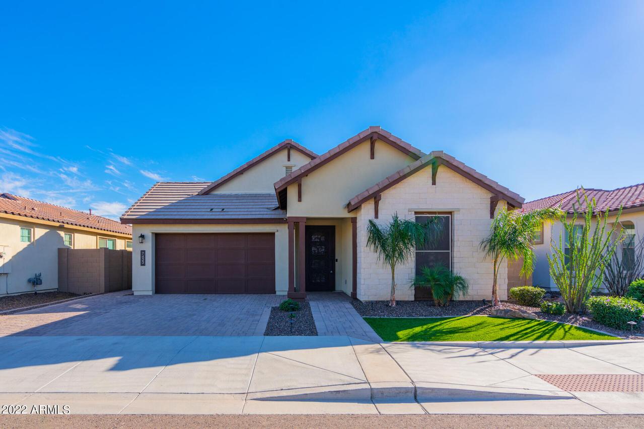 7433 W Redbird Rd., Peoria, AZ 85383