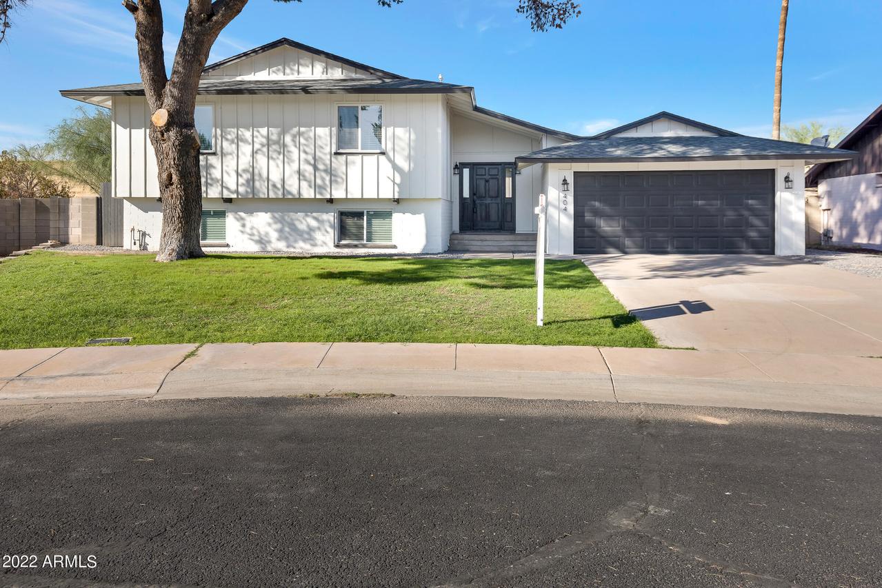 404 E Greenway Dr., Tempe, AZ 85282