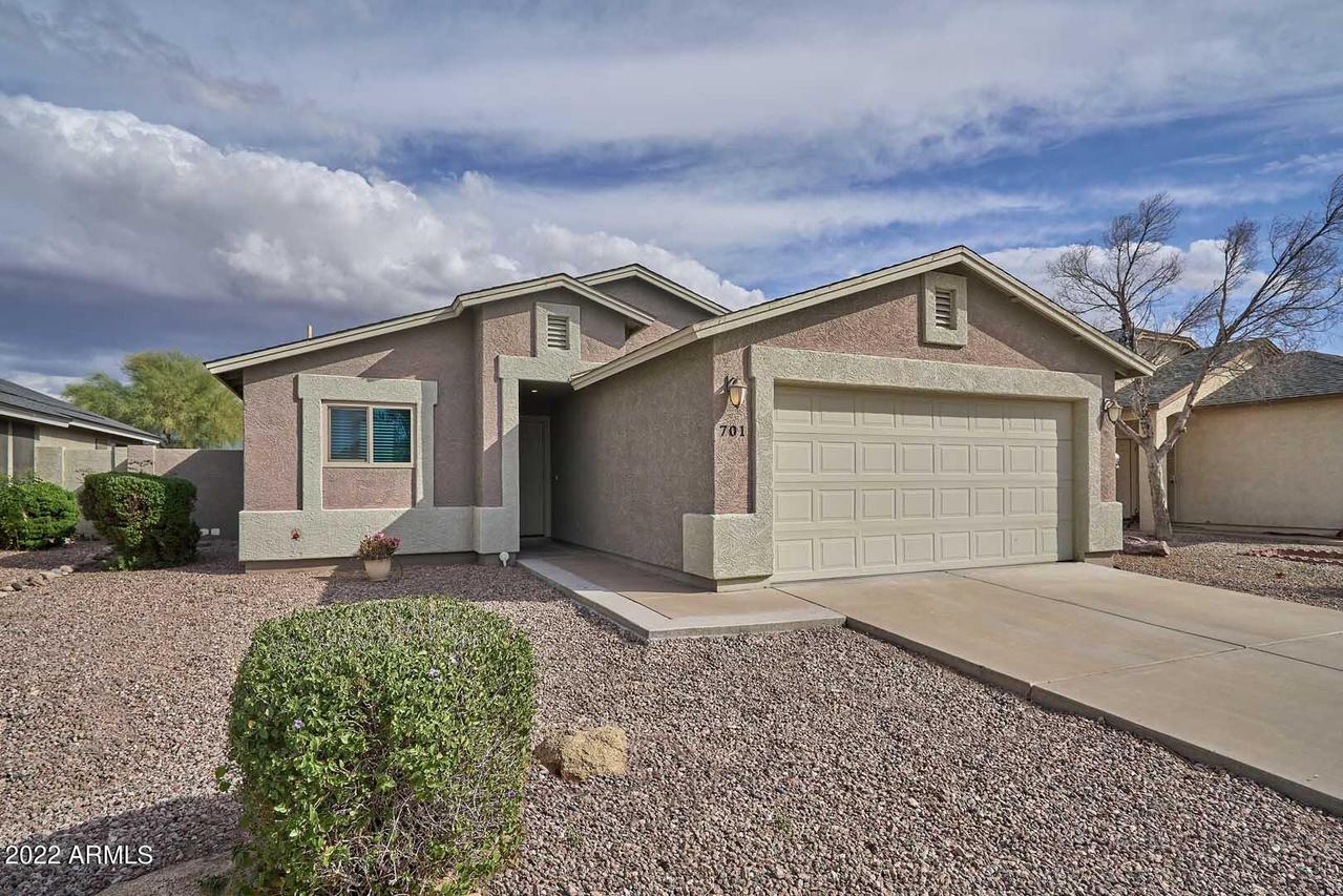 701 S Lago Dr., Apache Junction, AZ 85120