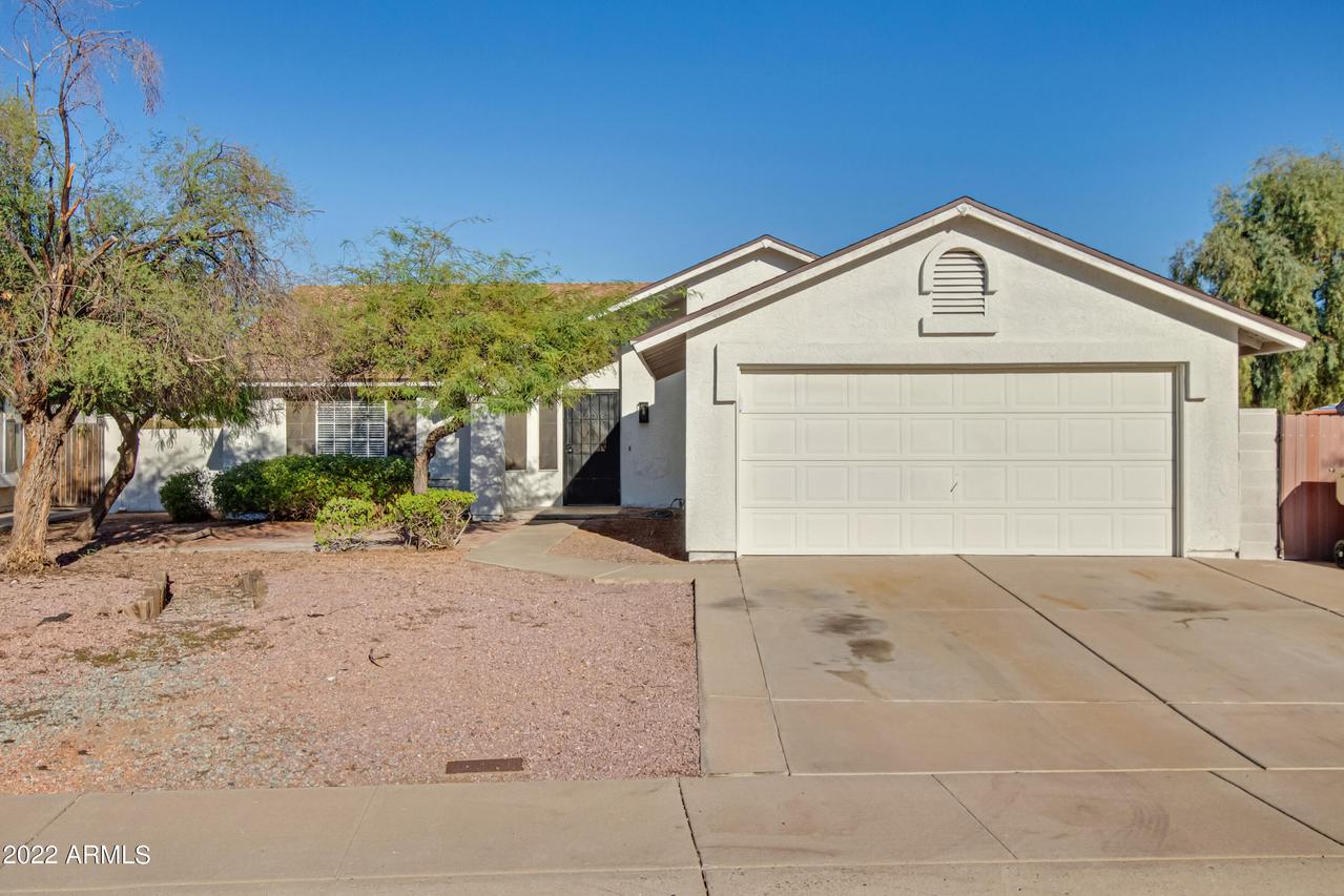 6507 N 70th Ave., Glendale, AZ 85303
