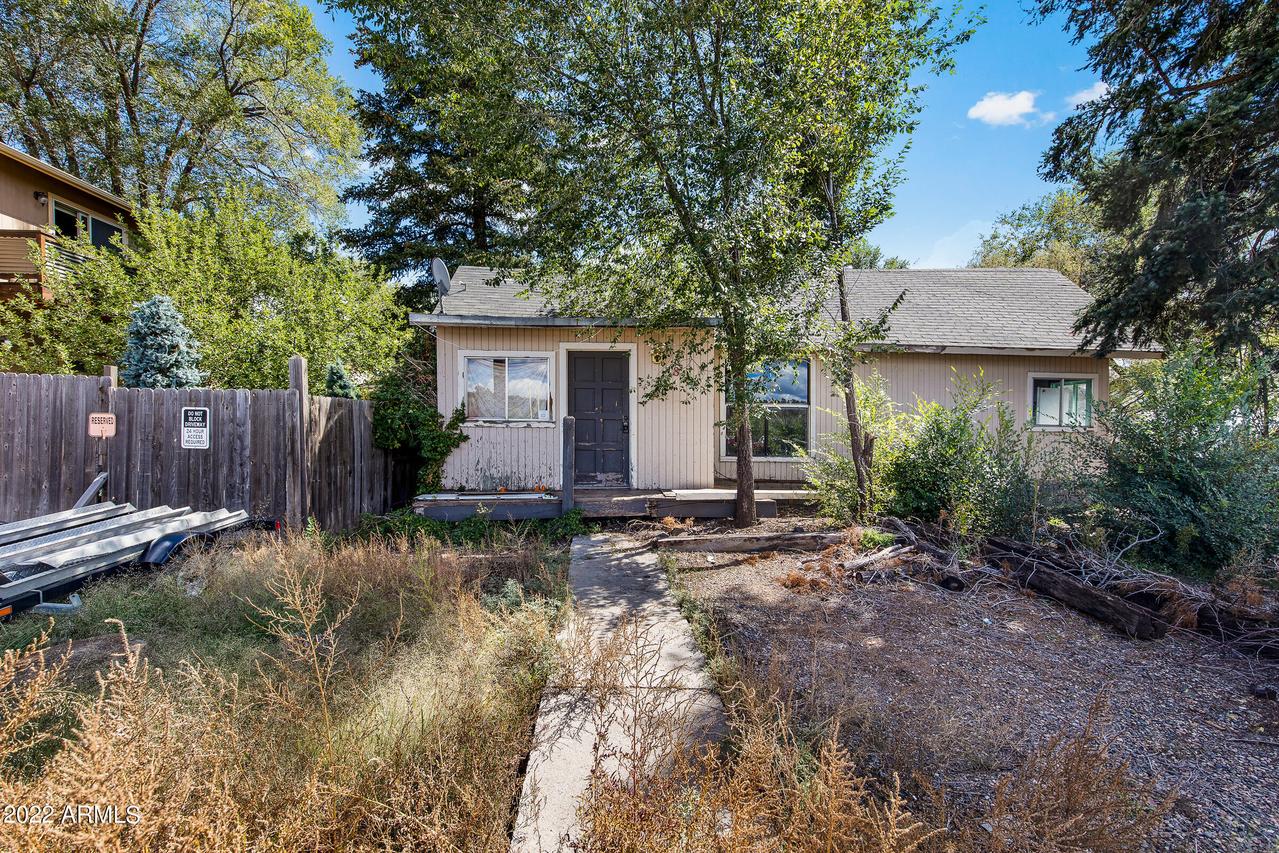 812 N Kendrick St., Flagstaff, AZ 86001