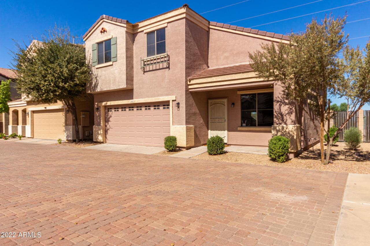 1342 E Dunbar Dr., Phoenix, AZ 85042