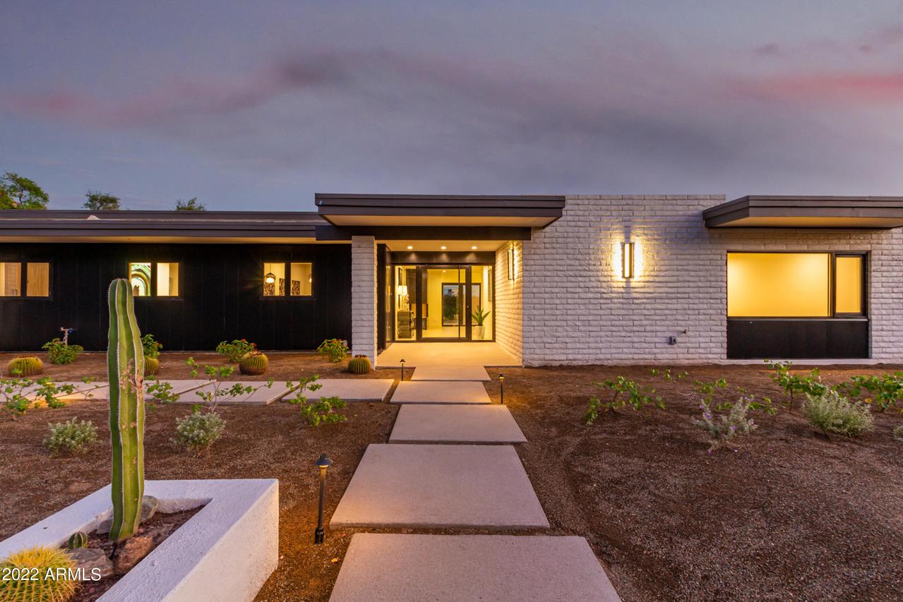 3500 E Lincoln Dr. #5, Phoenix, AZ 85018