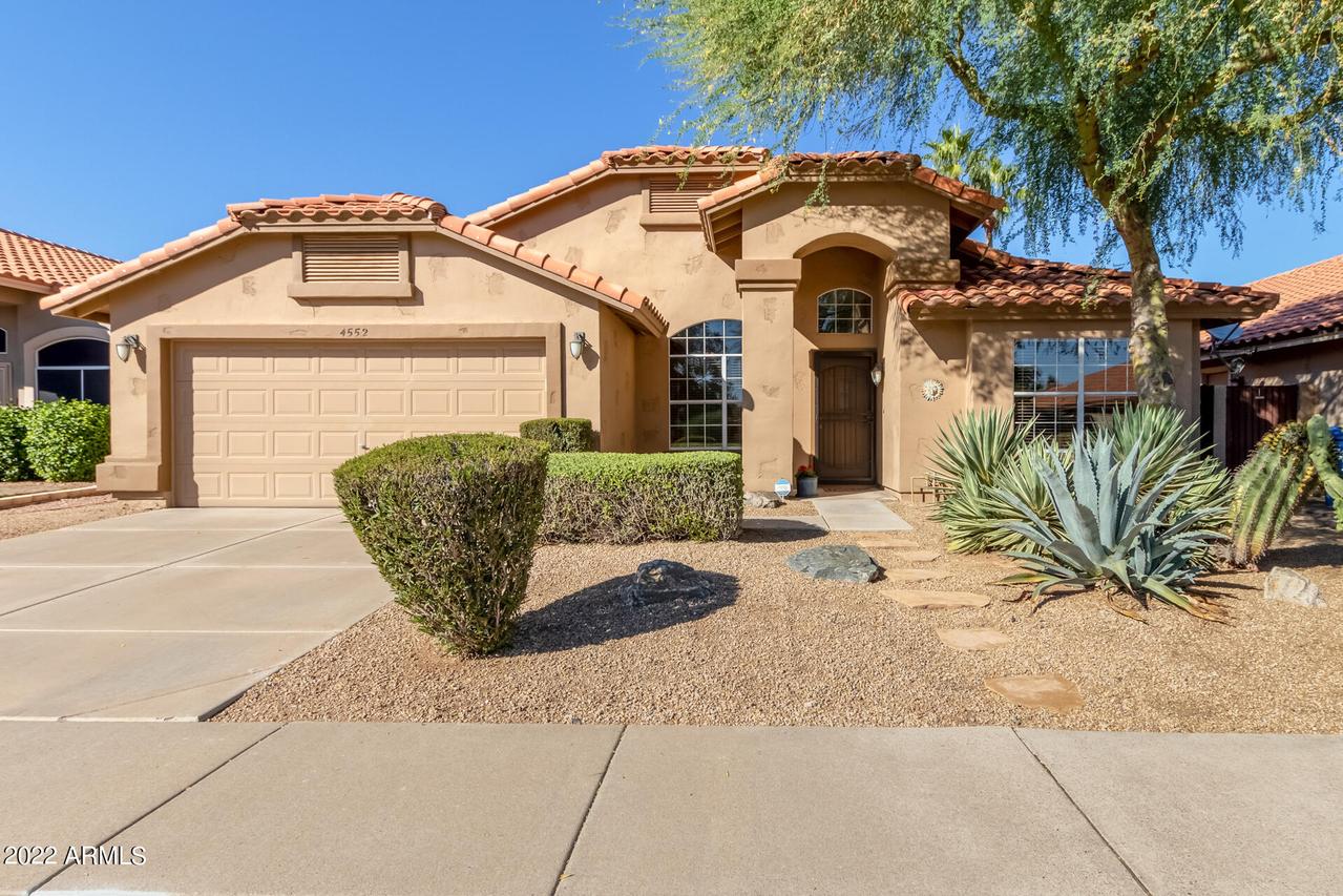 4552 E Thistle Landing Dr., Phoenix, AZ 85044