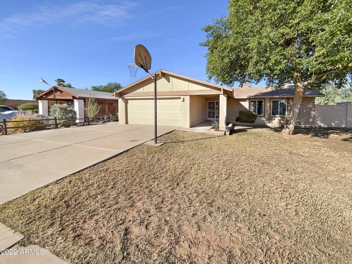 9212 N 74th Dr., Peoria, AZ 85345