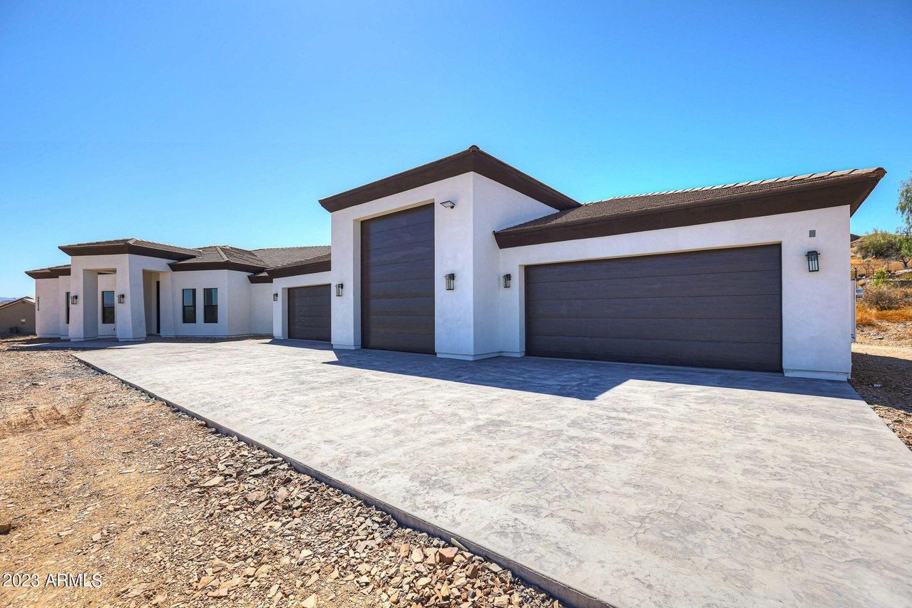34215 N 2nd St., Phoenix, AZ 85085