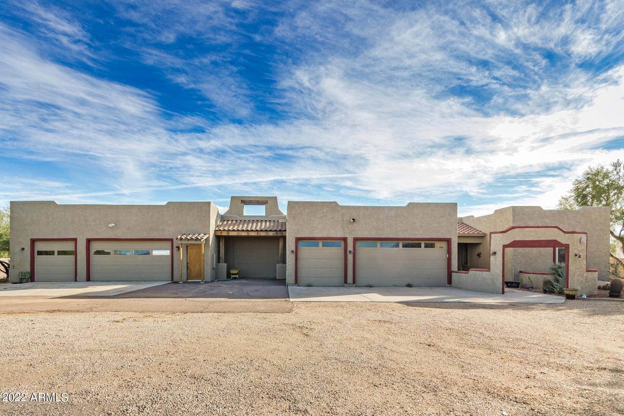 411 W Irvine Rd., Phoenix, AZ 85086