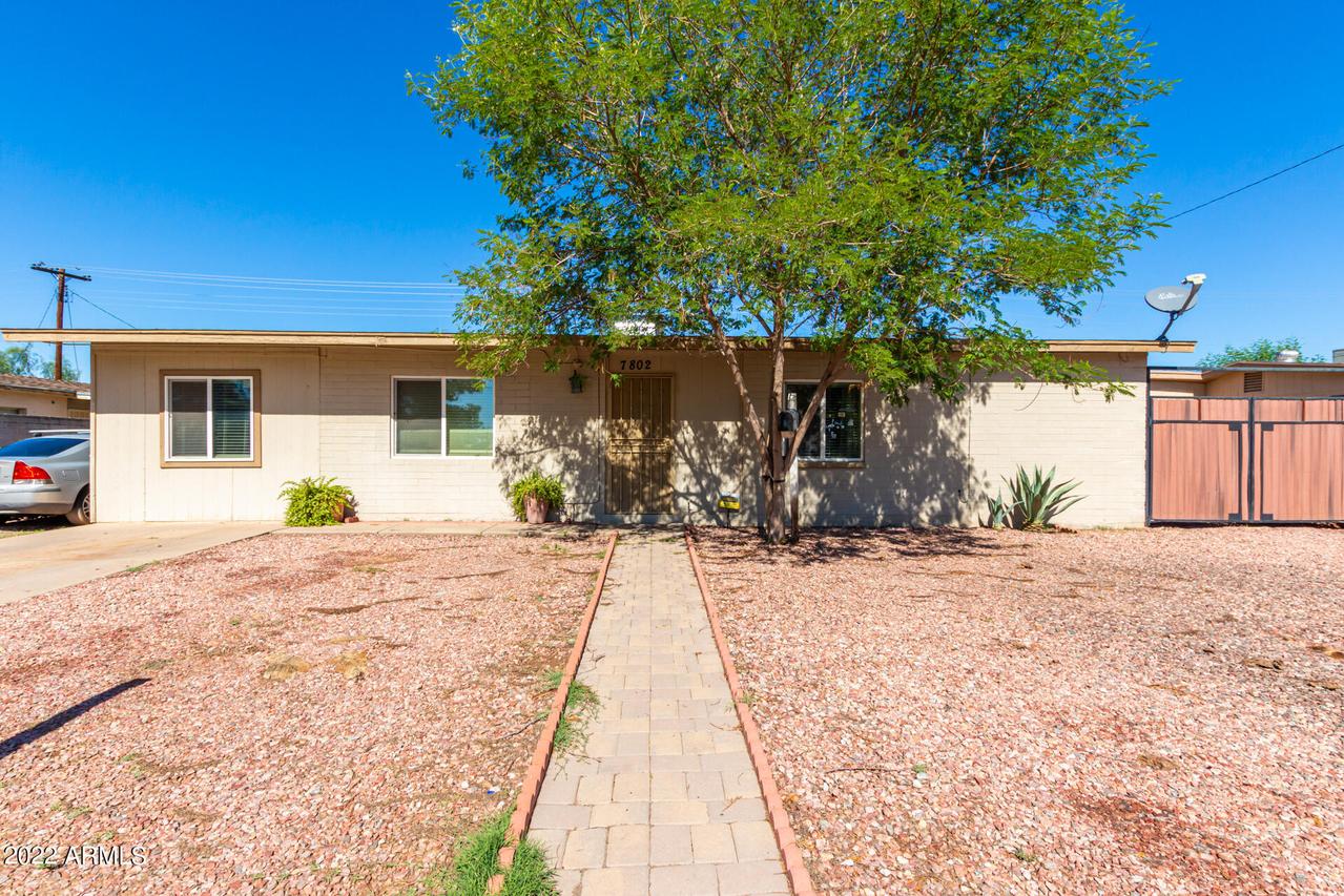 7802 W Mitchell Dr., Phoenix, AZ 85033