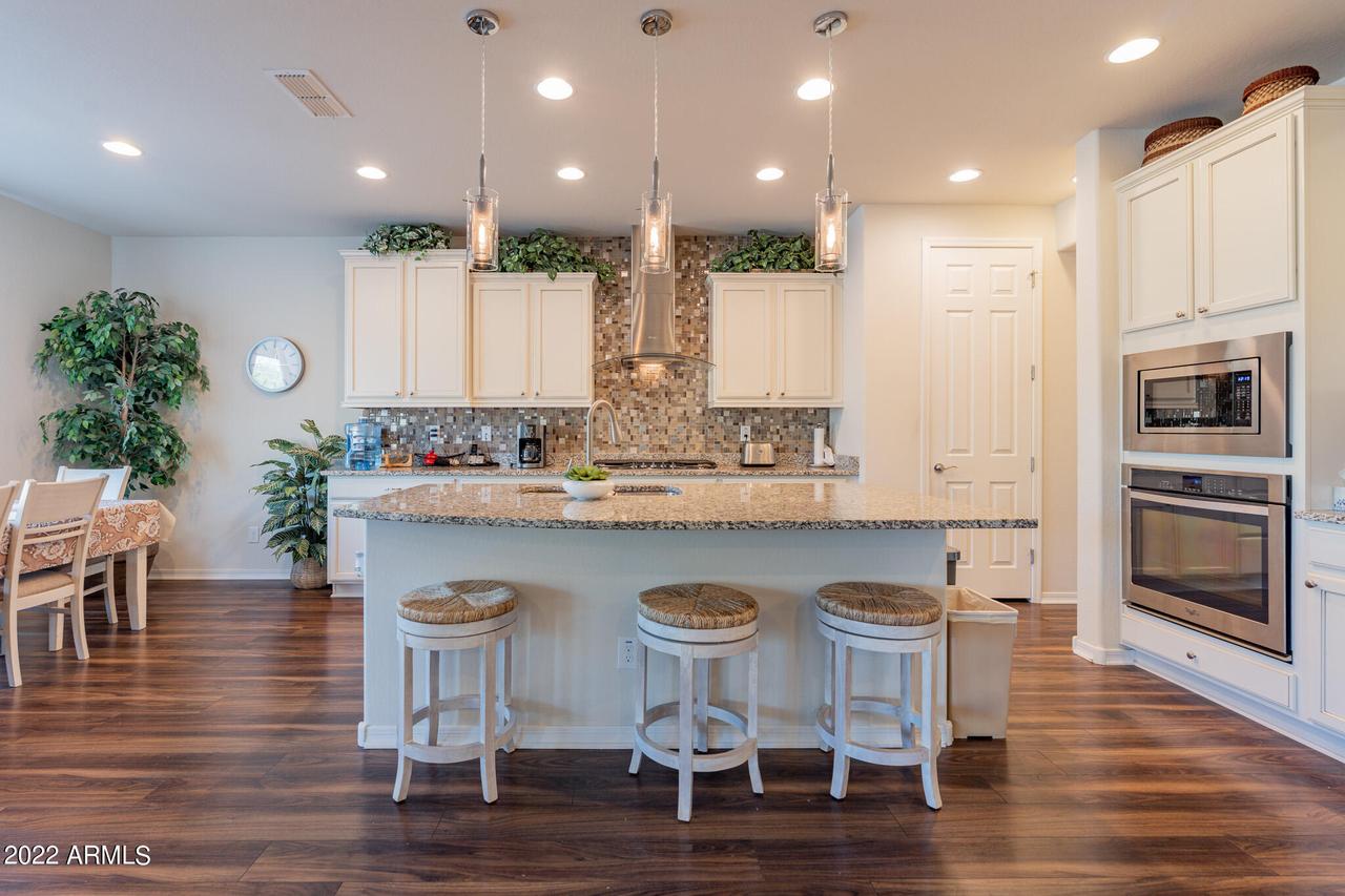 10736 W Paso Tr., Peoria, AZ 85383