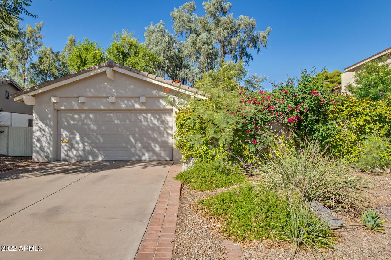 1614 E Northshore Dr., Tempe, AZ 85283