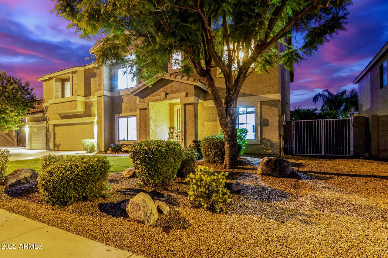 1161 E Powell Way, Chandler, AZ 85249