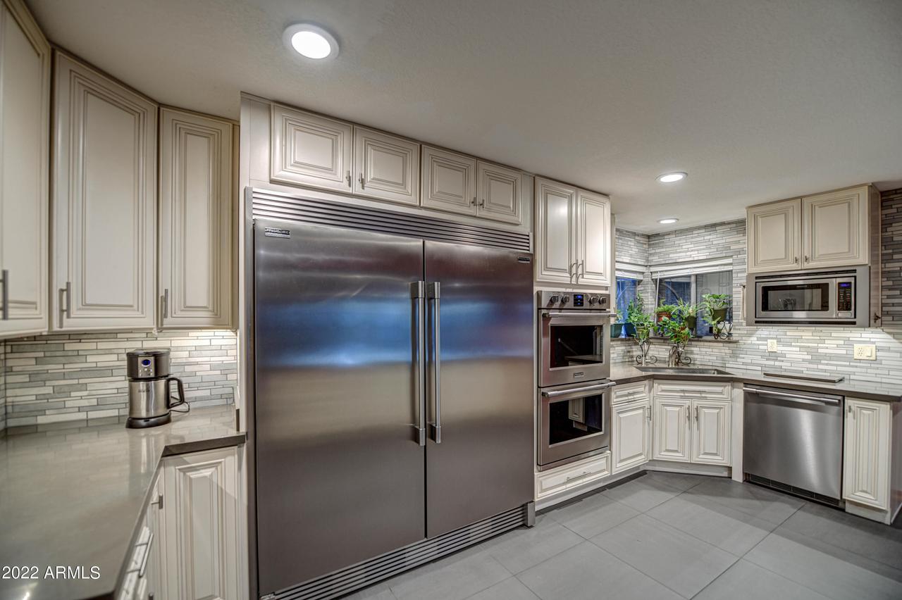 3117 E Gable Cir., Mesa, AZ 85204