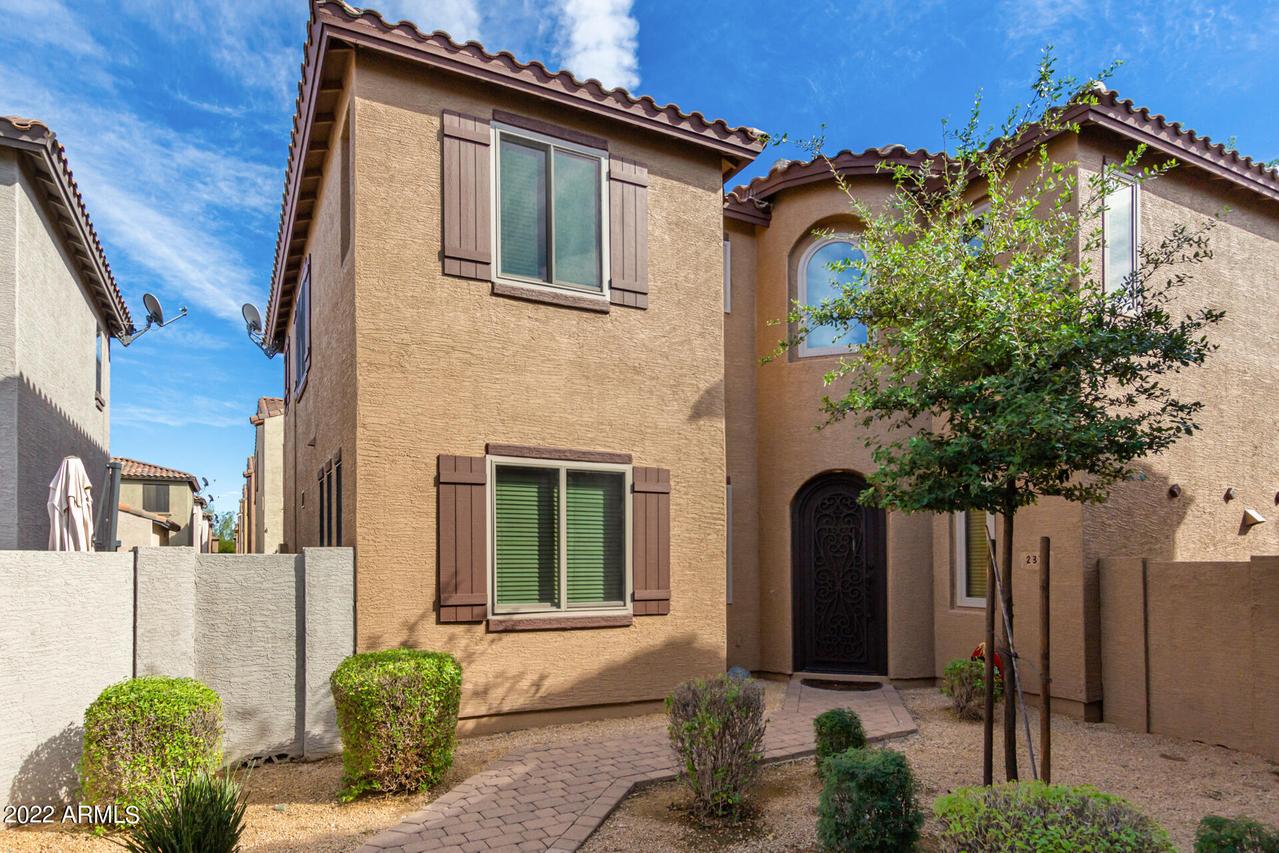 2371 W Dusty Wren Dr., Phoenix, AZ 85085