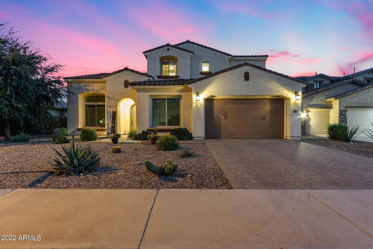 1053 E Lodgepole Dr., Gilbert, AZ 85298