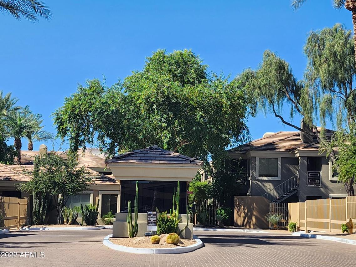4848 N 36th St. #102, Phoenix, AZ 85018