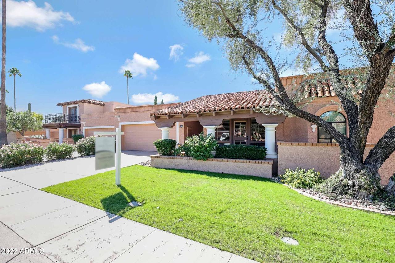 8109 E Via De La Escuela, Scottsdale, AZ 85258