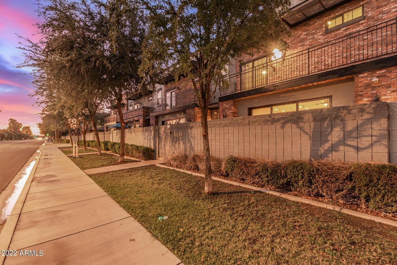 240 W Missouri Ave. #27, Phoenix, AZ 85013