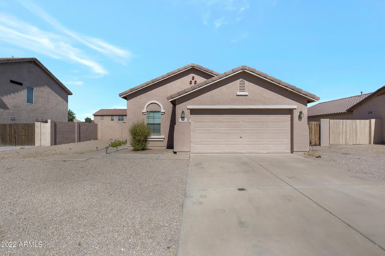 1110 E Harold Dr., San Tan Valley, AZ 85140