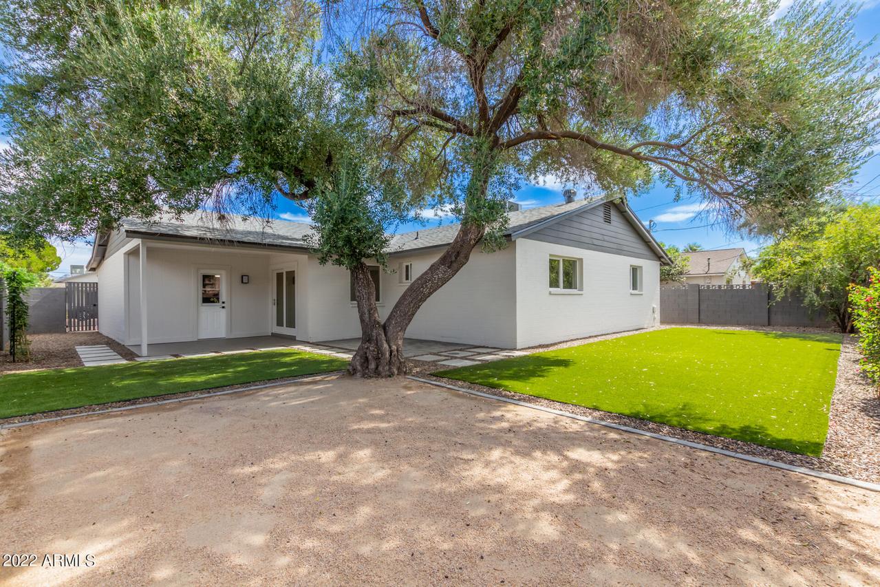 7748 N 18th Ave., Phoenix, AZ 85021