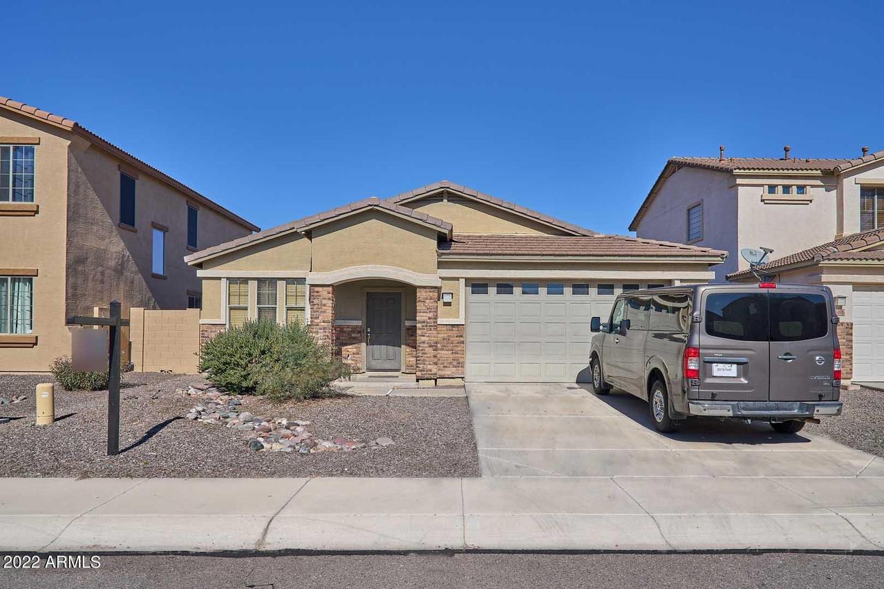 424 E Diamond Tr., San Tan Valley, AZ 85143