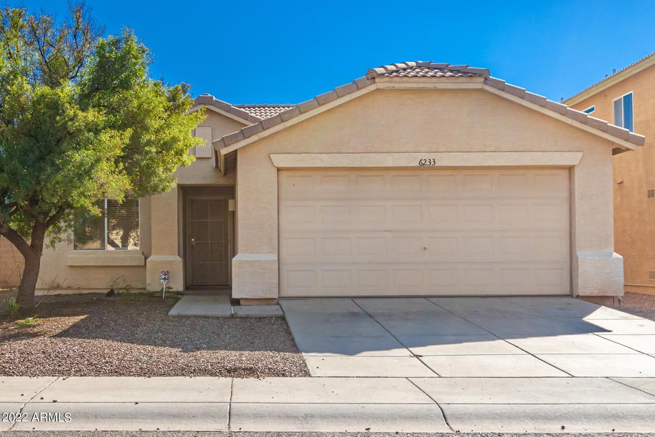 6233 W Encinas Ln., Phoenix, AZ 85043
