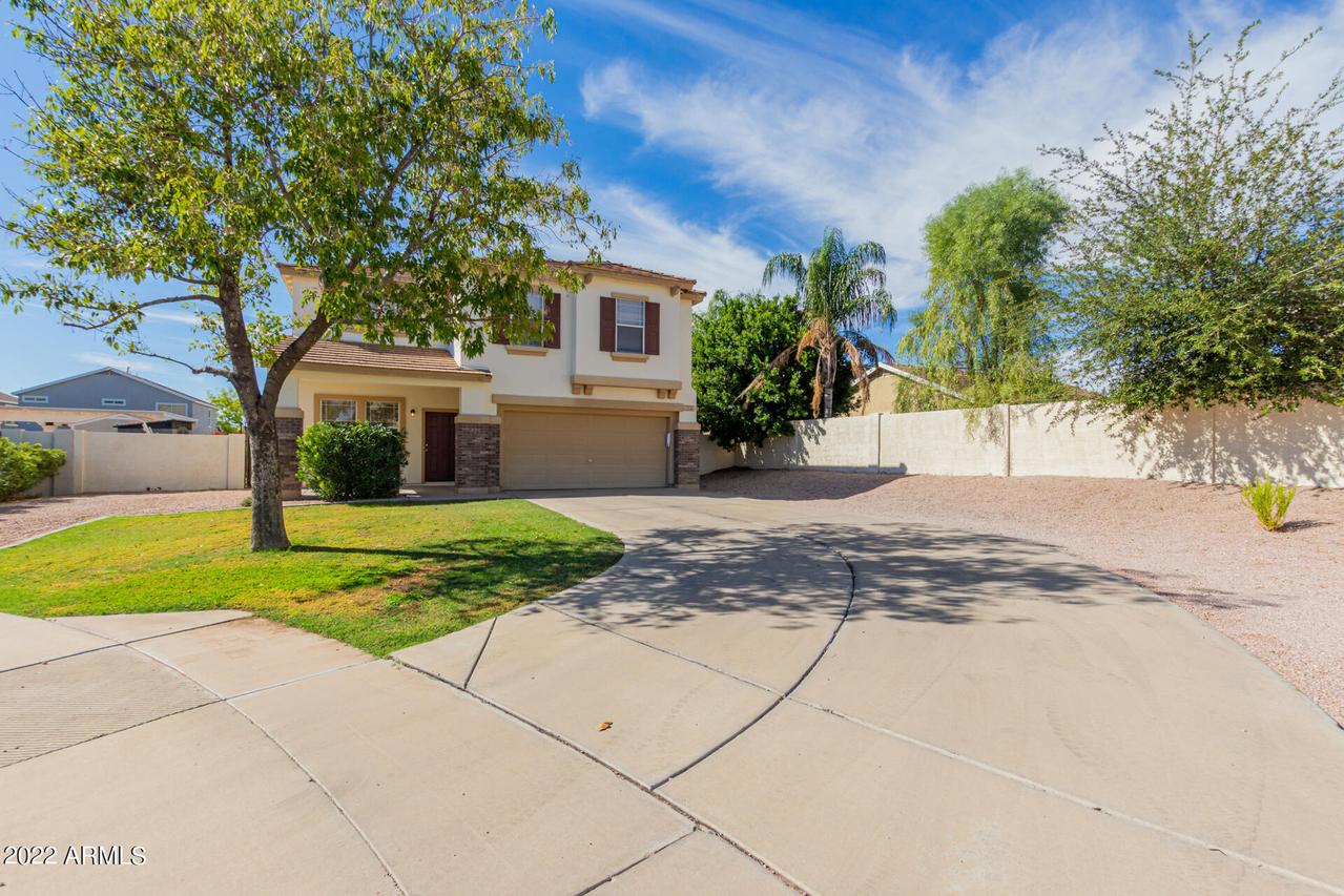 2838 S Benton Cir., Mesa, AZ 85212