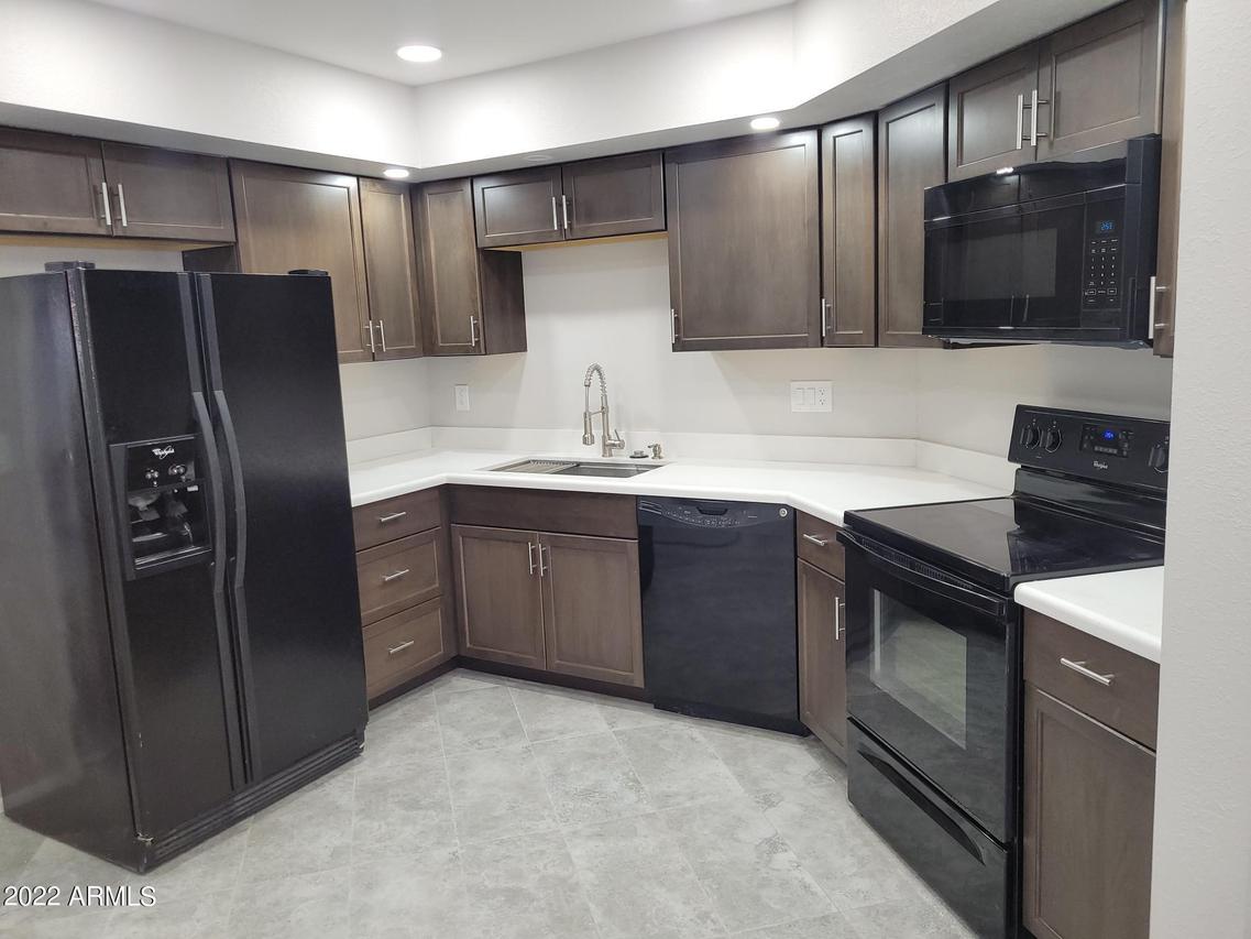 7354 N 44th Dr., Glendale, AZ 85301