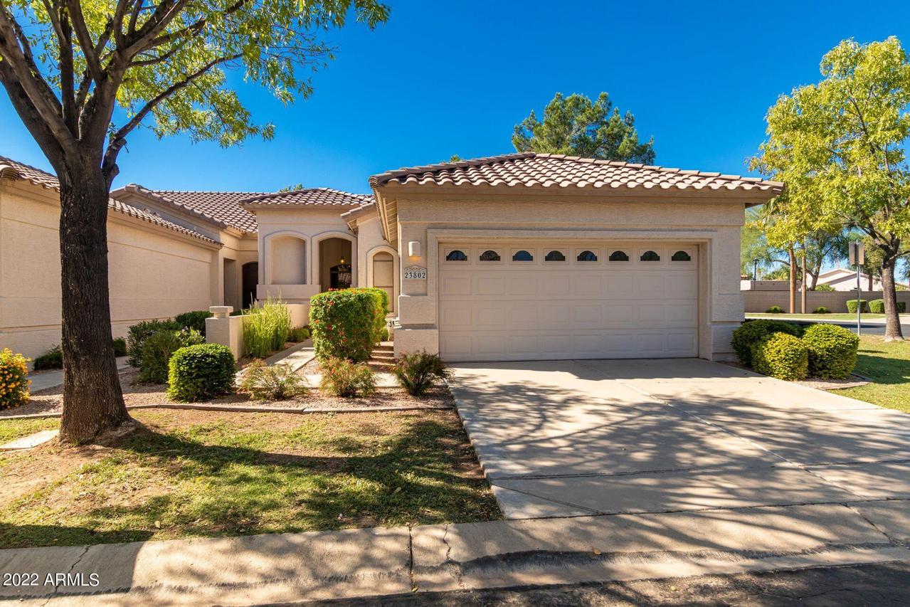 23802 S Serenity Way, Sun Lakes, AZ 85248