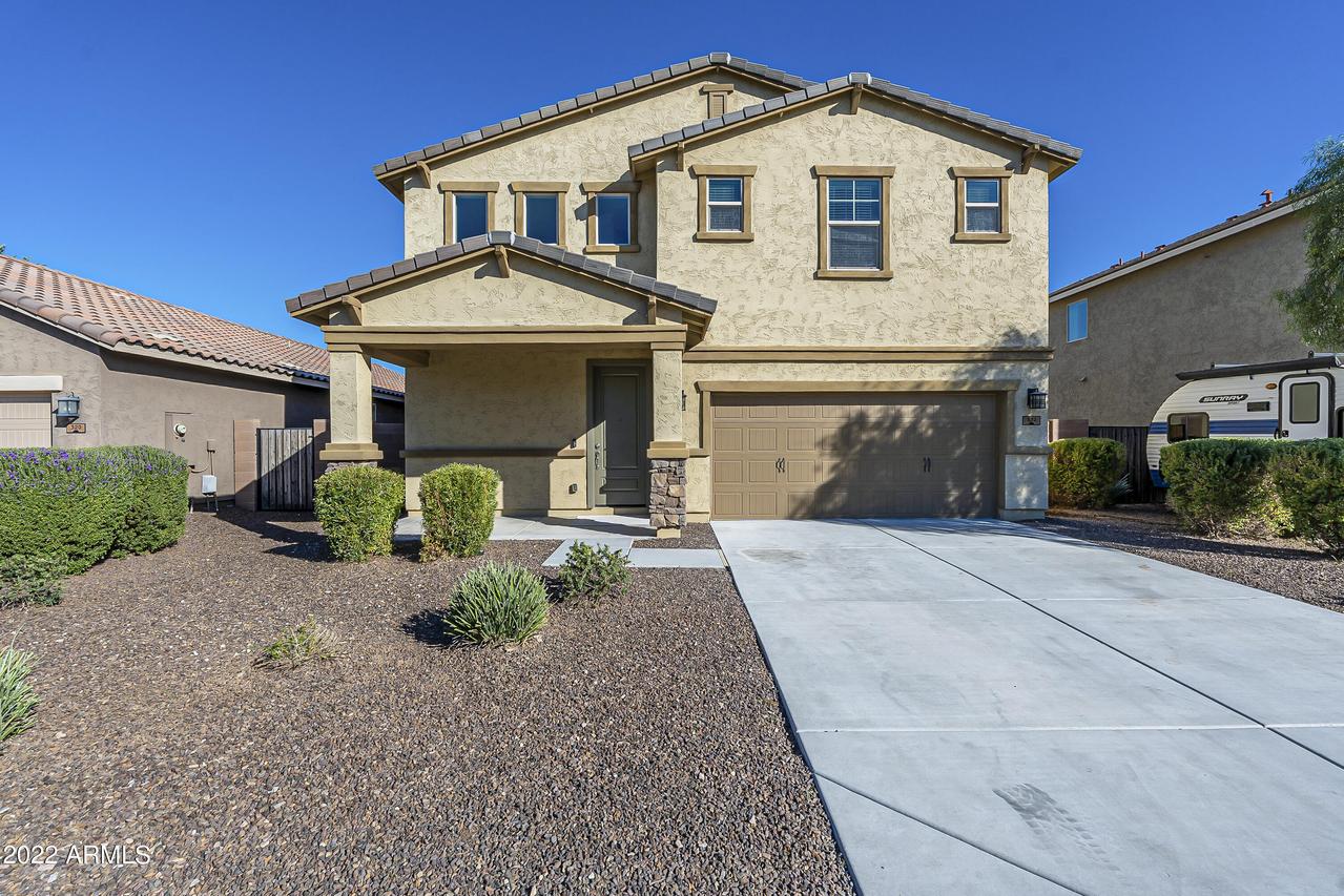 332 E Toscana Dr., San Tan Valley, AZ 85140
