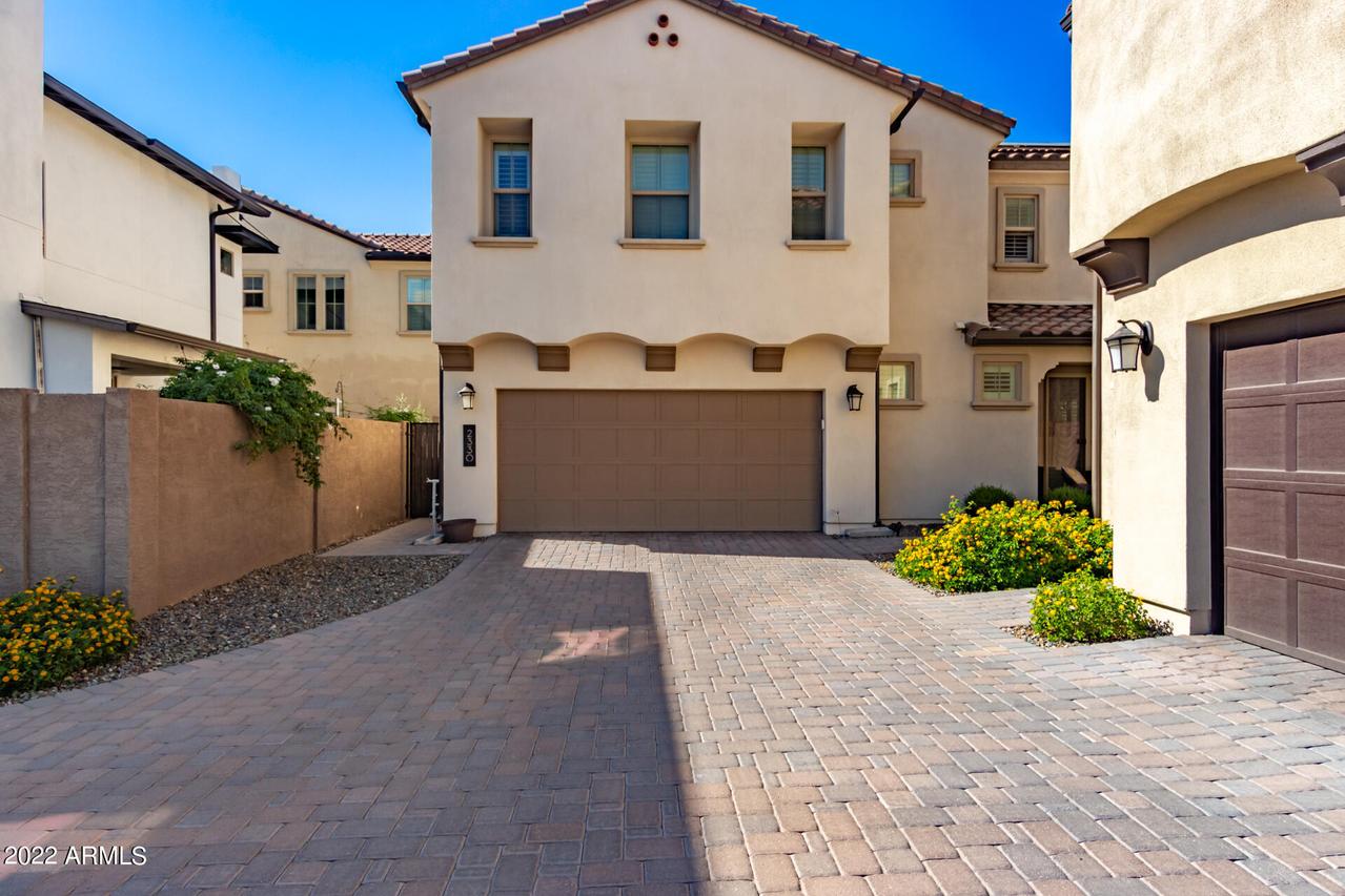 2330 W Gloria Ln., Phoenix, AZ 85085