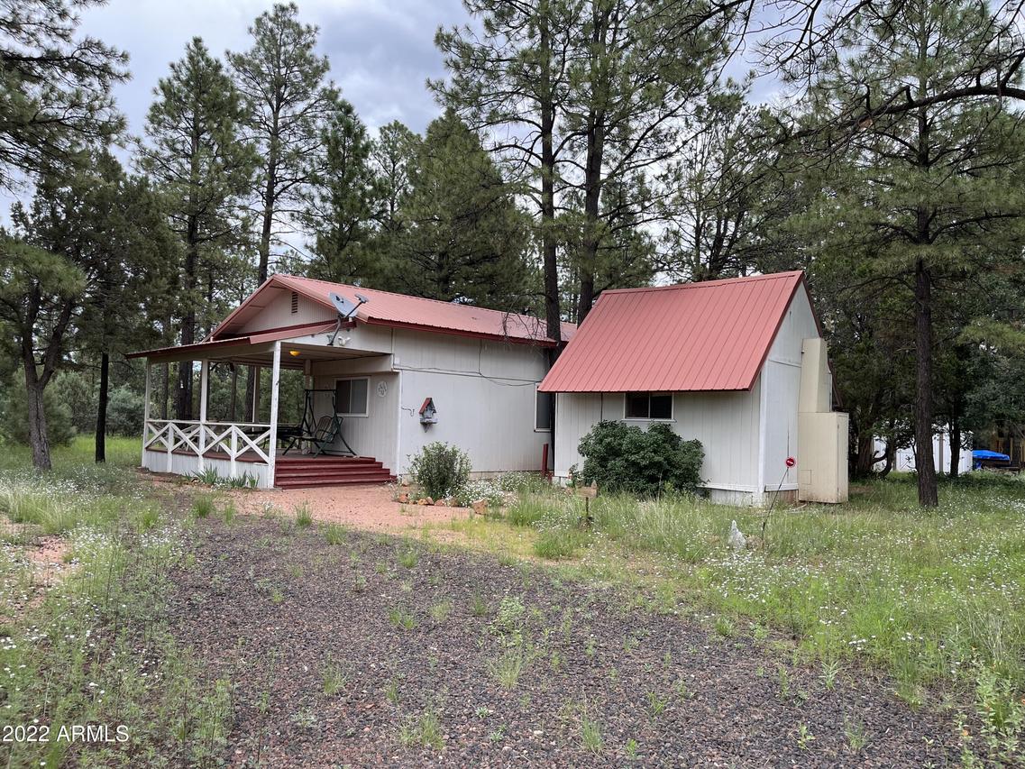 2853 Deer Tr., Overgaard, AZ 85933