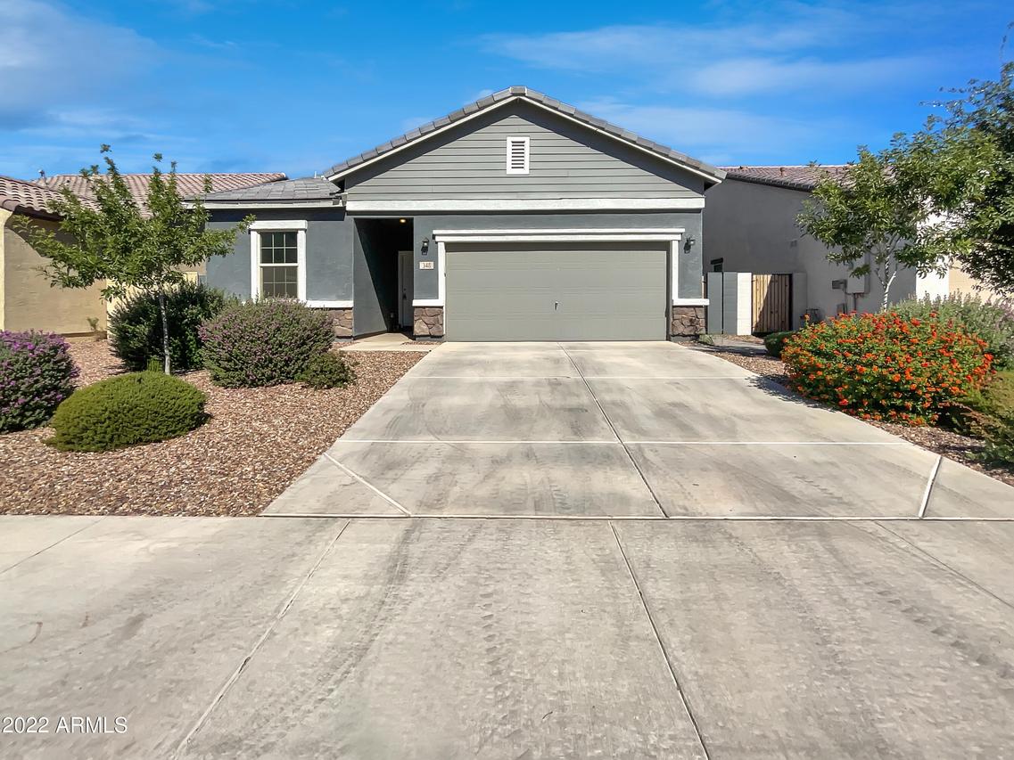 348 W Mammoth Cave Dr., San Tan Valley, AZ 85140